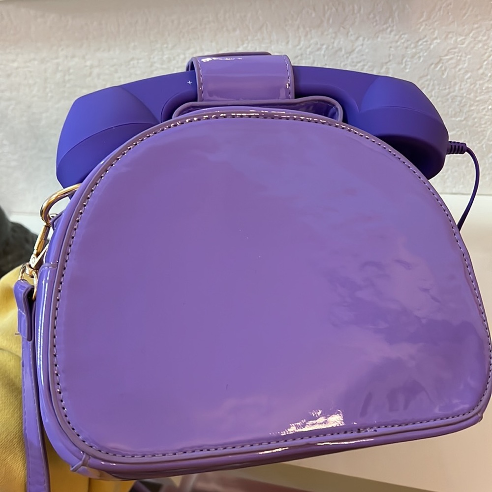 Phone Purse! Yes it works! - Picture 5 of 6